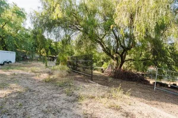 11857 East Trail, Sylmar, CA 91342