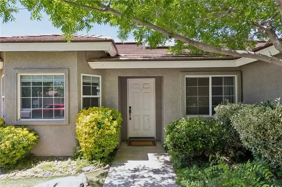 43637 6th East, Lancaster, CA 93535 - #2