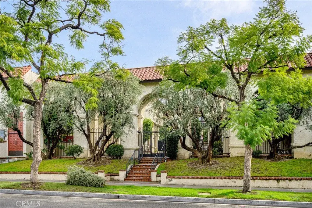 300 N Isabel Street #10, Glendale, CA 91206 - #1