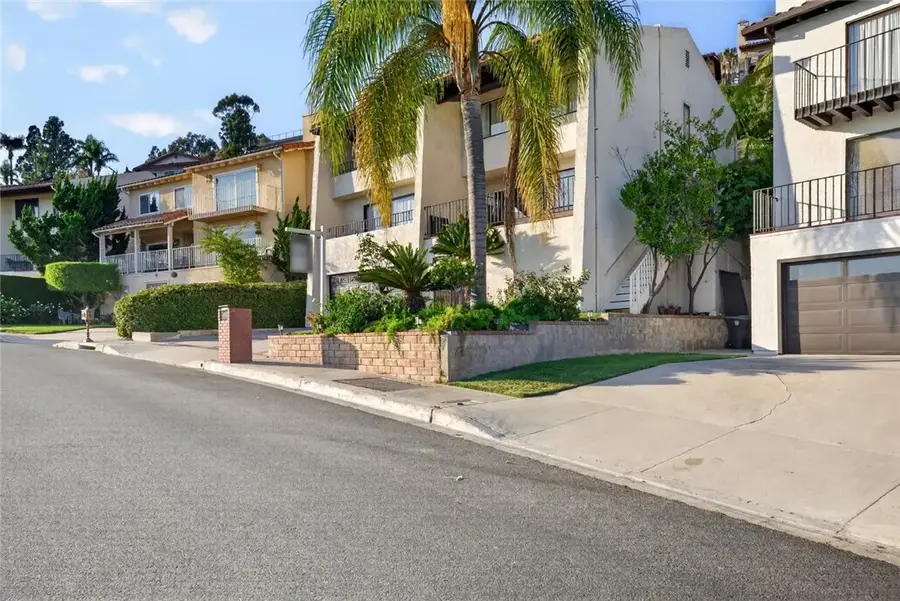 1350 E Tujunga, Burbank, CA 91501 - #3