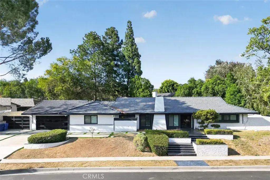 20001 Hiawatha Street, Chatsworth, CA 91311 - #1