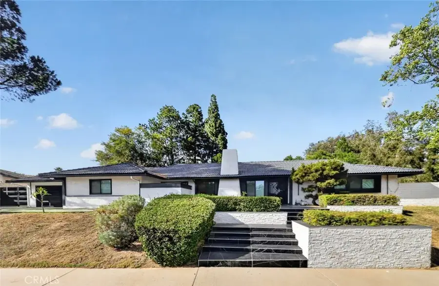 20001 Hiawatha Street, Chatsworth, CA 91311 - #2