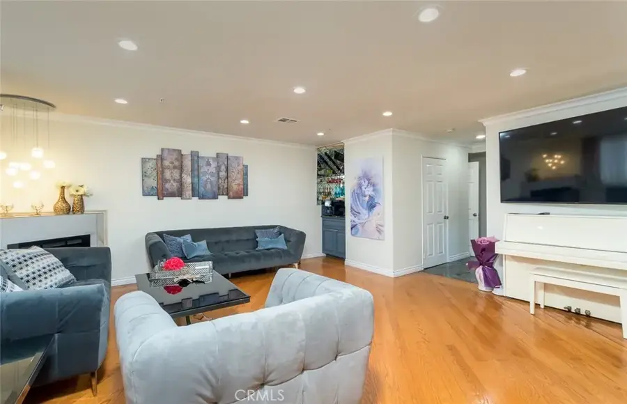 1421 5th Street #1, Glendale, CA 91201 - #3