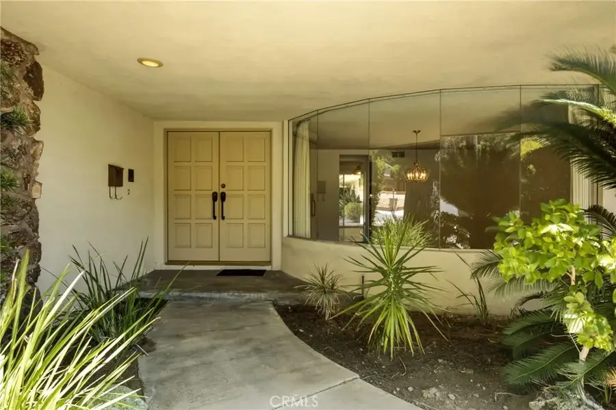 1716 Greenbriar Road, Glendale, CA 91207 - #3