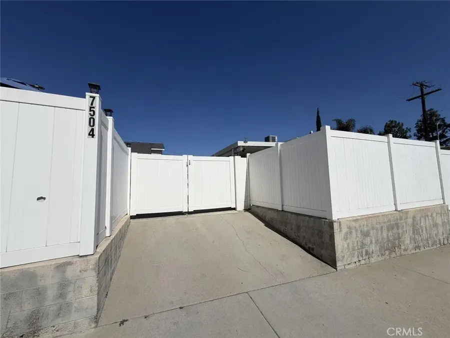 7502 N Hollywood Way, Burbank, CA 91505 - #3