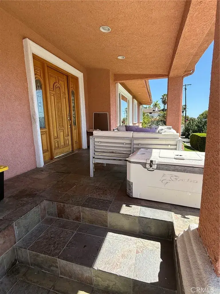 1606 Glenmont Drive, Glendale, CA 91207 - #3