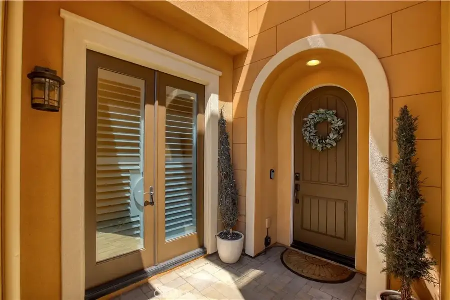 27624 Camellia Drive, Saugus, CA 91350 - #3