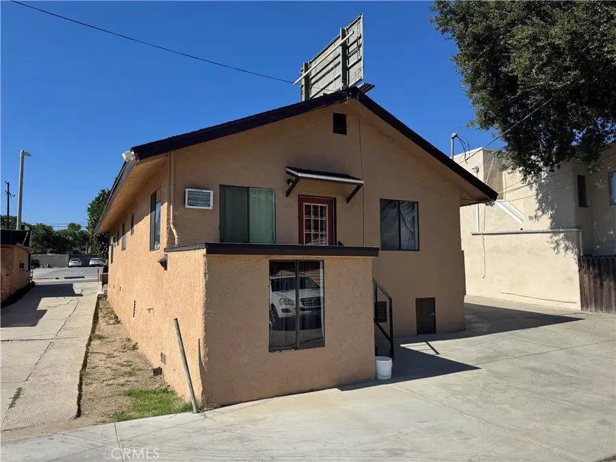 6940 Foothill, Tujunga, CA 91042 - #2