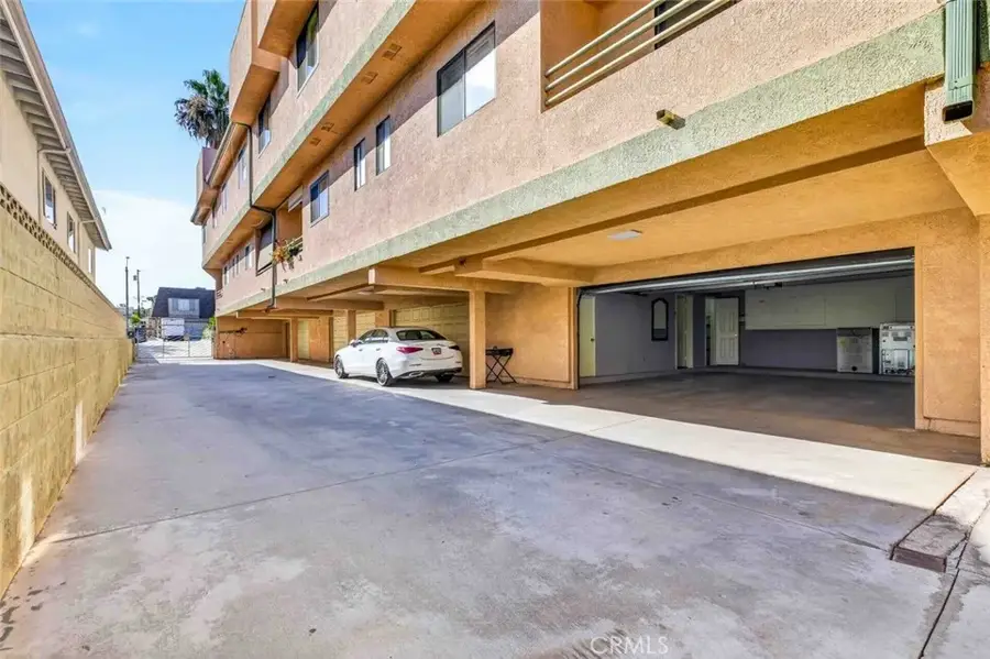 722 E Orange Grove Avenue #D, Burbank, CA 91501 - #3