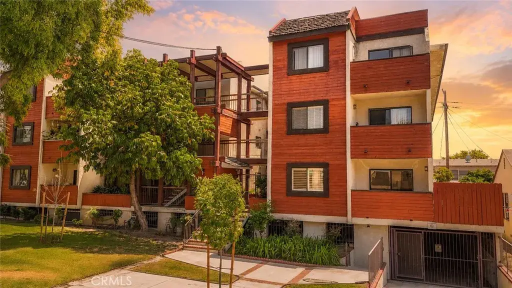 1304 Stanley #10, Glendale, CA 91206 - #1
