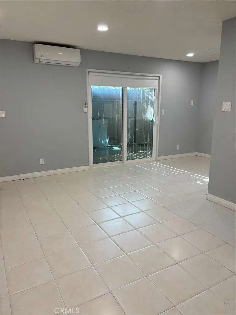 8641 Glenoaks #131, Sun Valley, CA 91352 - #2