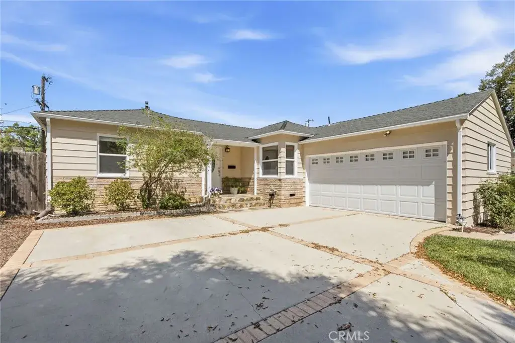 6937 Zelzah Avenue, Reseda, CA 91335 - #1