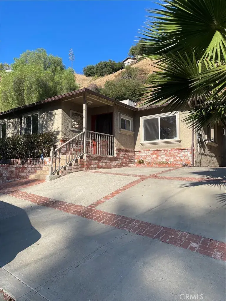10400 Flowerdale Court, Sun Valley, CA 91352 - #1
