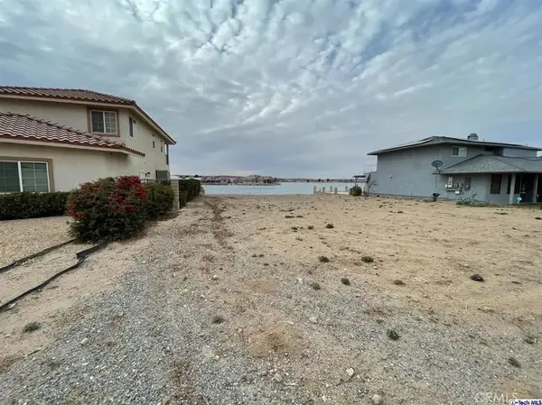 26306 Corona, Helendale, CA 92342