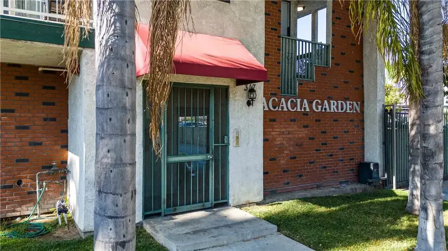 317 W Acacia #4, Glendale, CA 91204 - #3