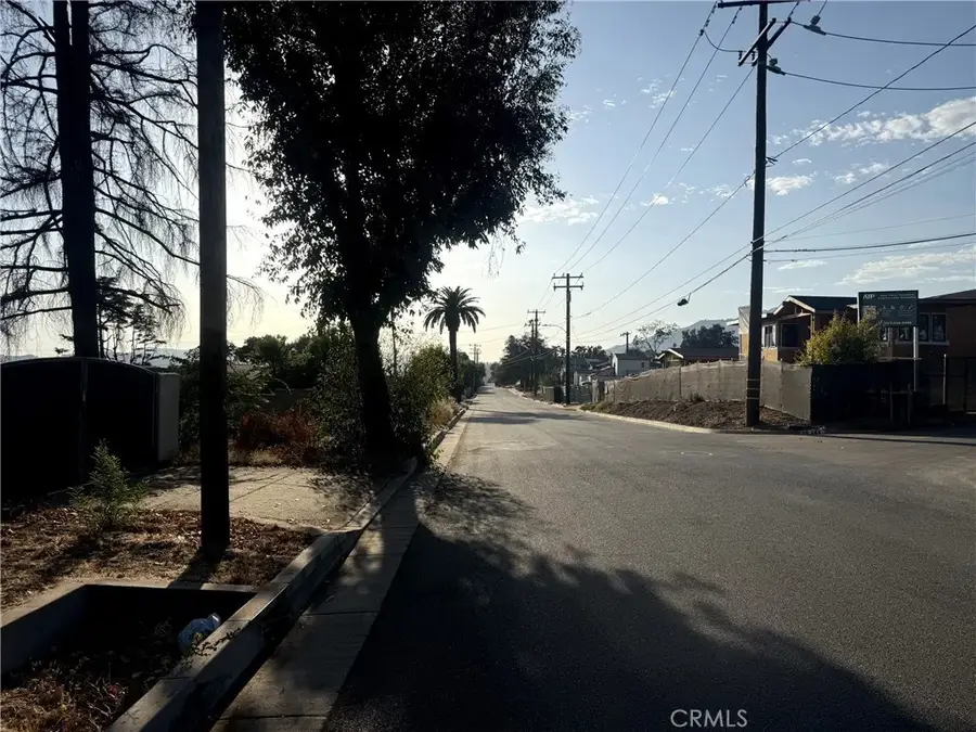 290 E Palm, Altadena, CA 91001 - #2