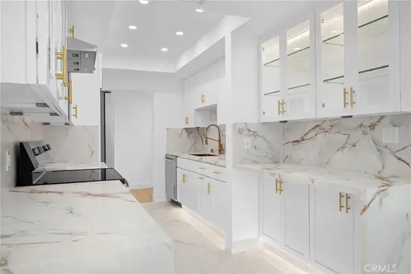 1401 Valley View #329, Glendale, CA 91202