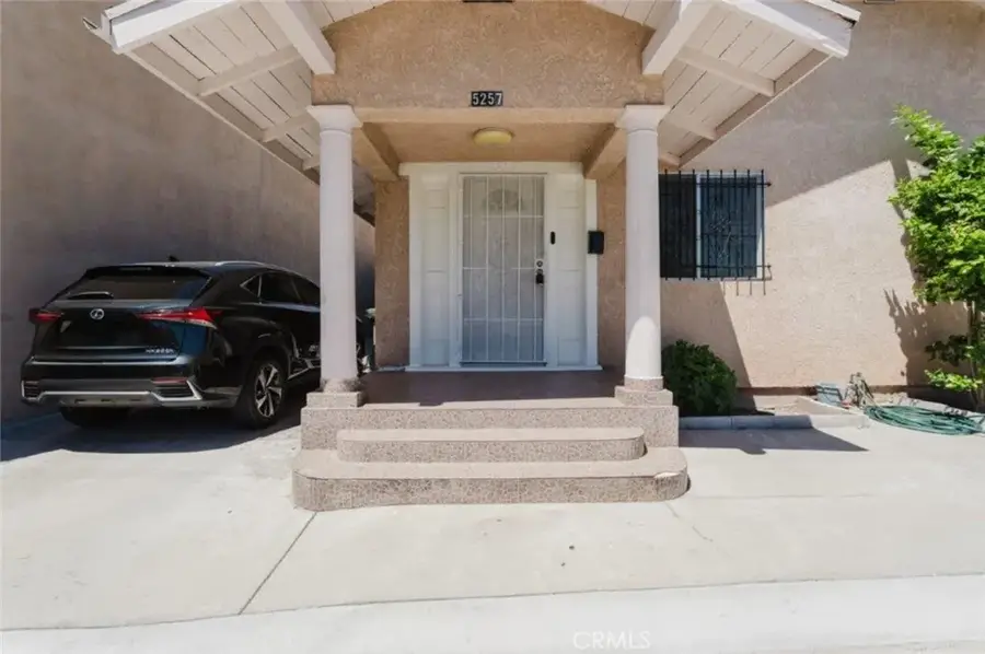 5253 Fountain Avenue, Los Angeles, CA 90029 - #3