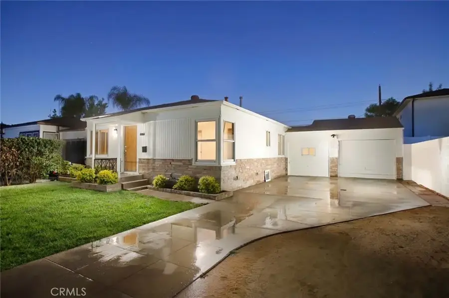 2104 N Pass, Burbank, CA 91505 - #2
