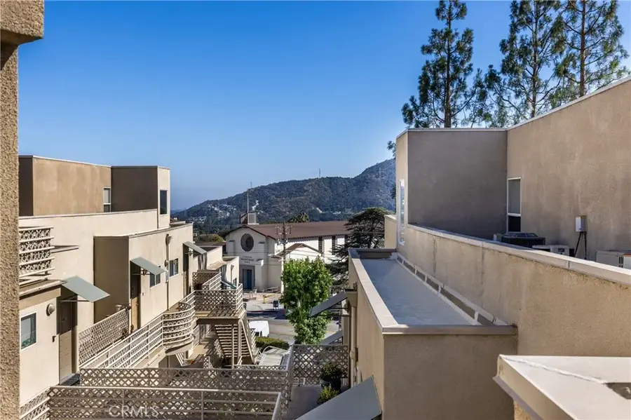 2915 Montrose Avenue #430, Glendale, CA 91214 - #3