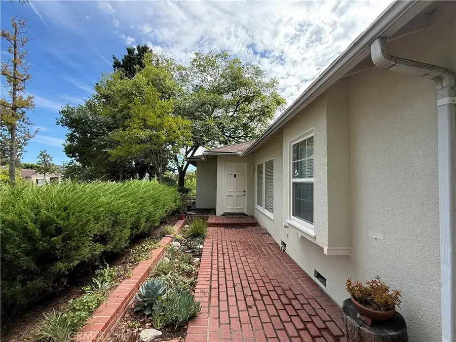3637 Angelus Avenue, Glendale, CA 91208 - #2