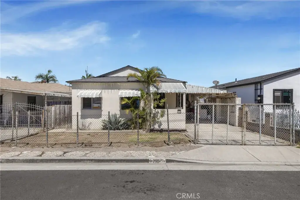 113 E 214th, Carson, CA 90745 - #1