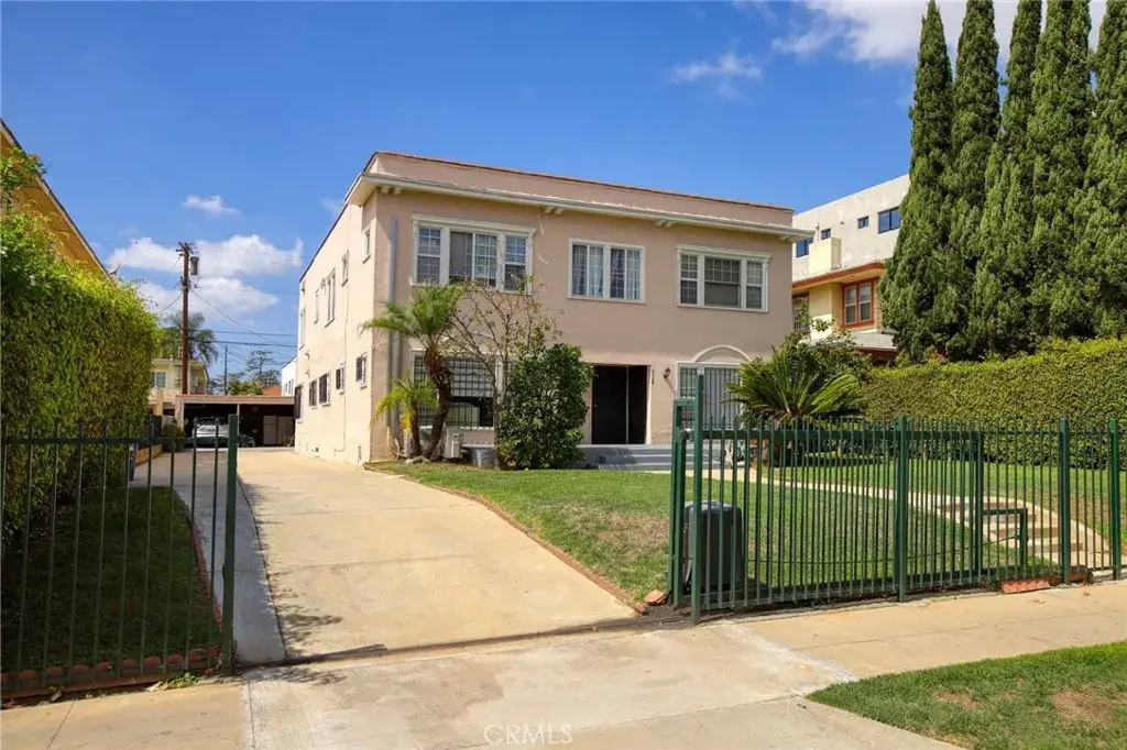 1547 S Wilton, Los Angeles, CA 90019 - #1