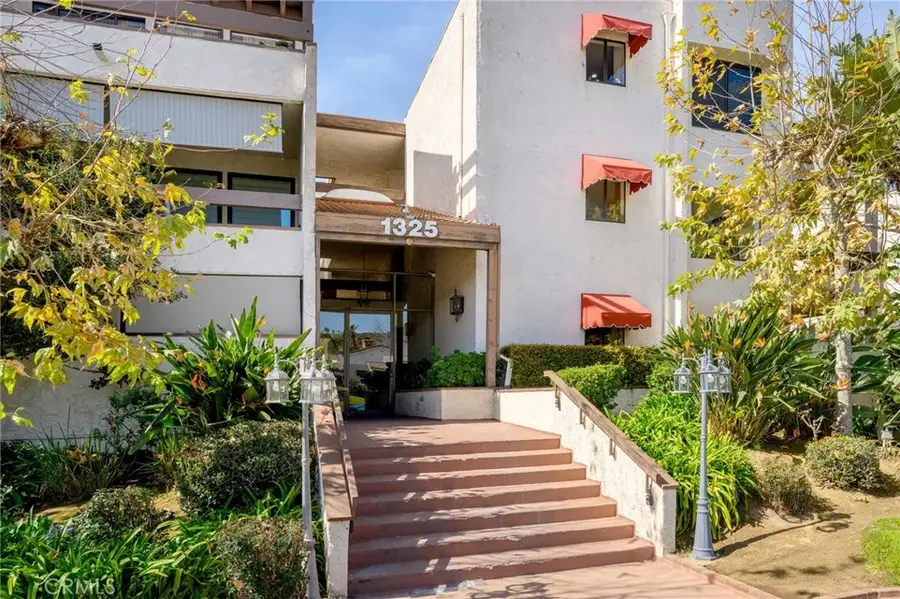1325 Valley View Road #105, Glendale, CA 91202 - #2