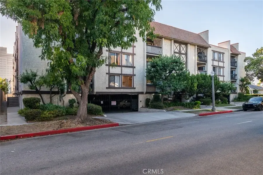 515 N Jackson Street #102, Glendale, CA 91206 - #3