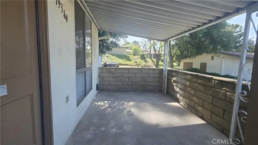 19364 Avenue Of The Oaks, Newhall, CA 91321 - #3