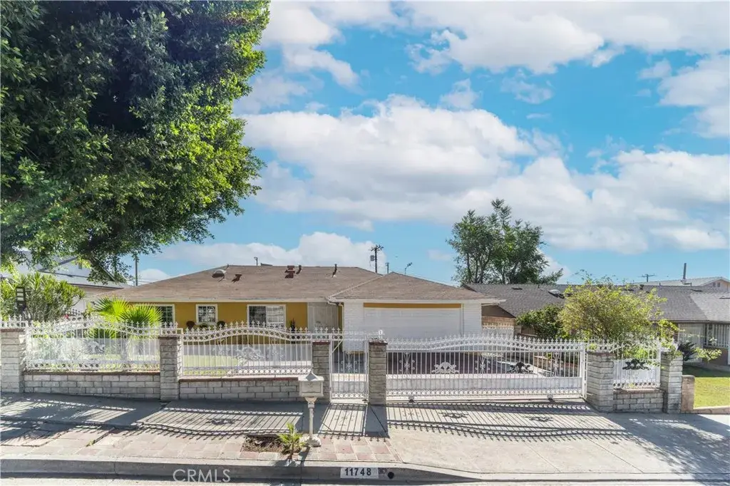 11748 Remington Street, Sylmar, CA 91342 - #1