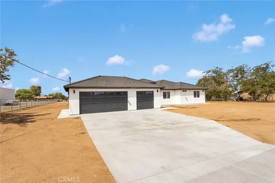 16212 Mesquite St, Hesperia, CA 92345 - Image #2