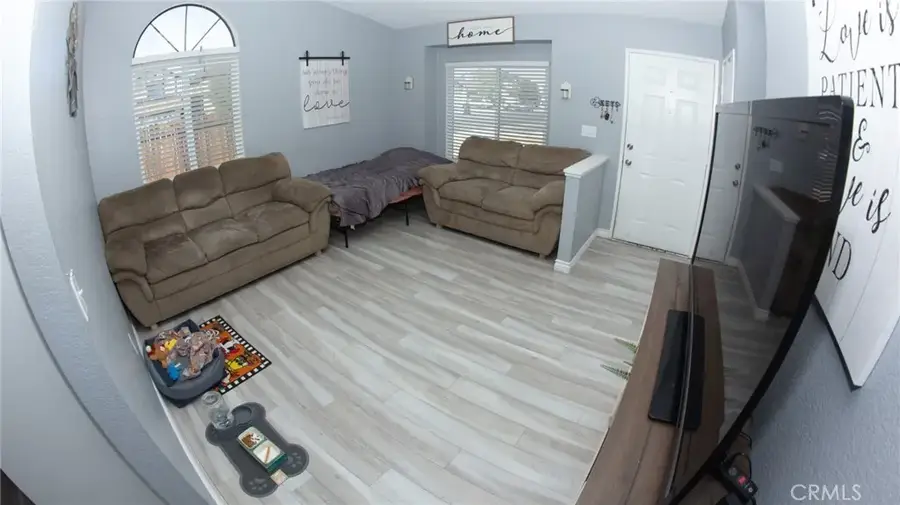 12452 Mount Baldy Dr, Victorville, CA 92392 - Image #2