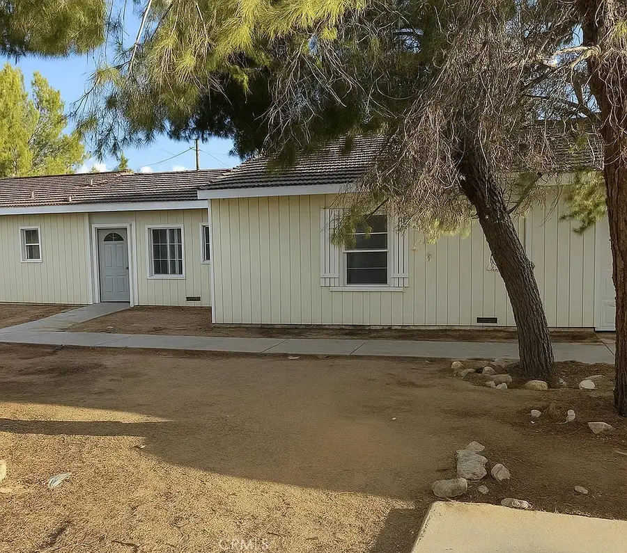 21835 Dotame, Apple Valley, CA 92307 - Image #2