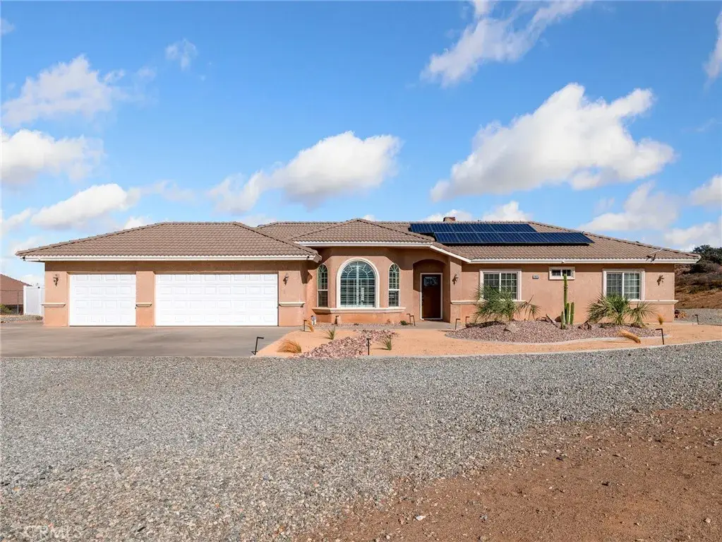 7925 Anaconda, Oak Hills, CA 92344 - Image #1