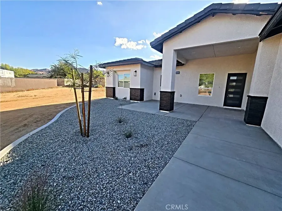 22645 El Centro Court, Apple Valley, CA 92307 - Image #2