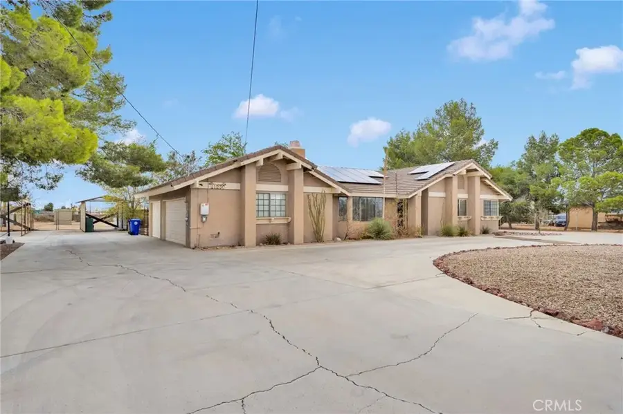 21230 Standing Rock, Apple Valley, CA 92307 - Image #2