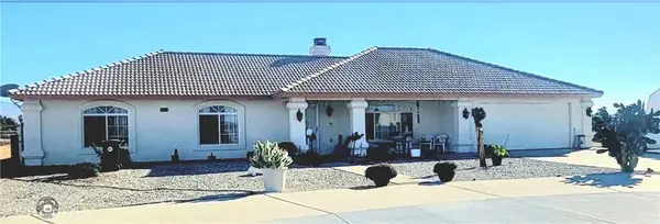 21961 Thunderbird, Apple Valley, CA 92307