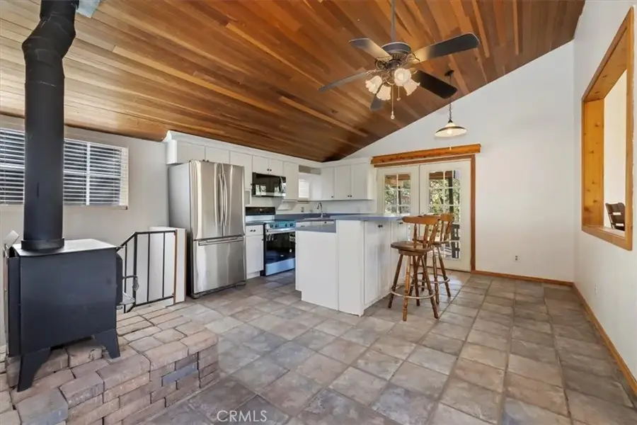 6302 Spruce, Angelus Oaks, CA 92305 - Image #3