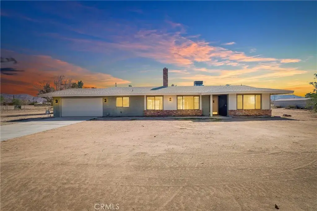 14055 Mohawk Road, Apple Valley, CA 92307 - Image #1