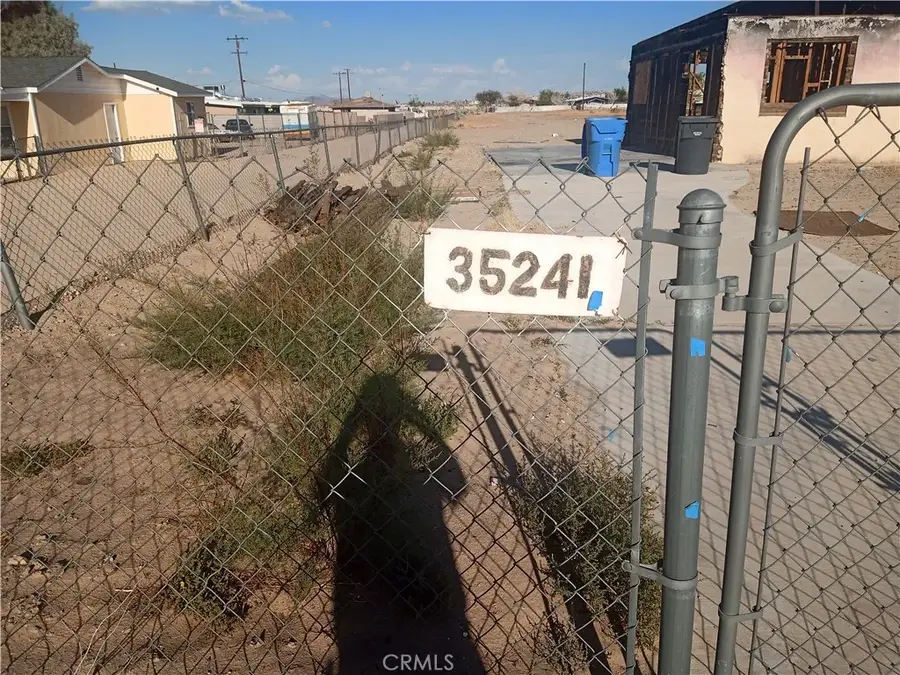 35241 Cedar, Barstow, CA 92311 - #2
