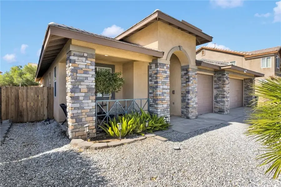 14926 Onyx, Victorville, CA 92394 - Image #3