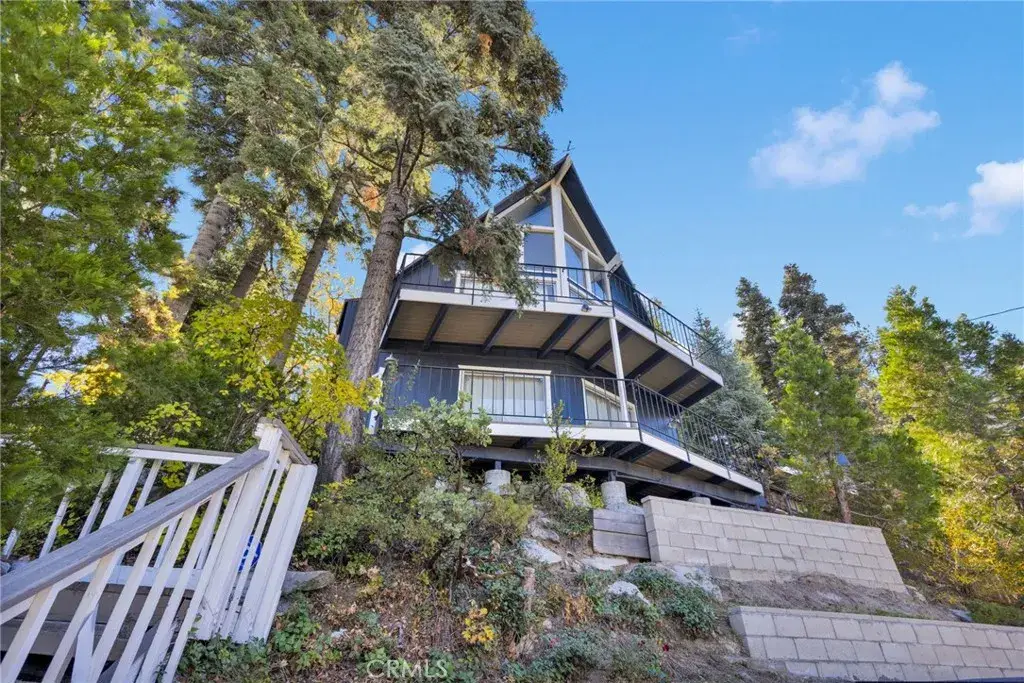 28919 Palisades, Lake Arrowhead, CA 92352 - Image #1