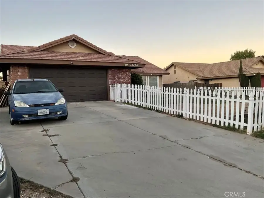 13470 Cedar Street, Oak Hills, CA 92344 - Image #2