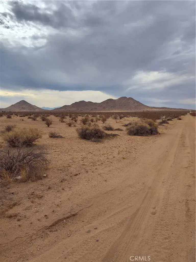 0 Falcion, Apple Valley, CA 92307 - Image #2