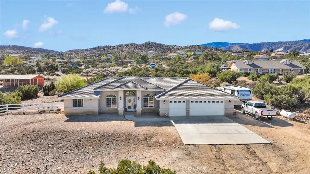 2909 Silver Ridge Drive, Pinon Hills, CA 92372 - Image #1