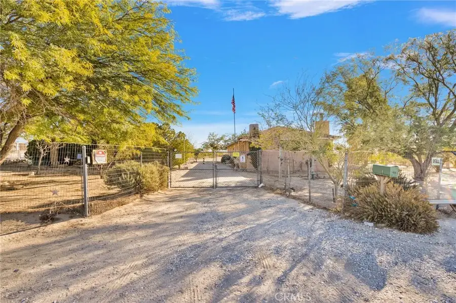 38744 East End Road, Lucerne Valley, CA 92356 - Image #2