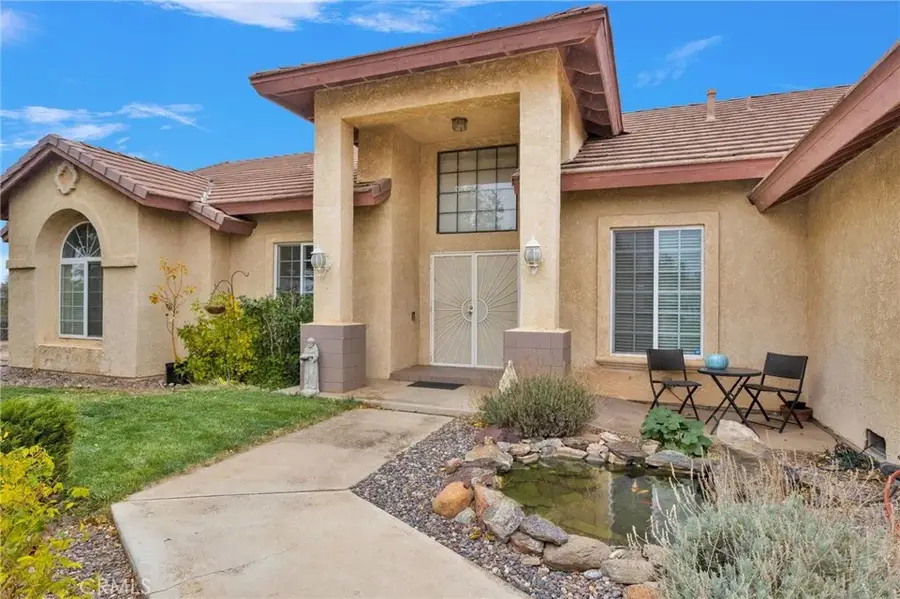 8249 Beaver, Phelan, CA 92371 - Image #3