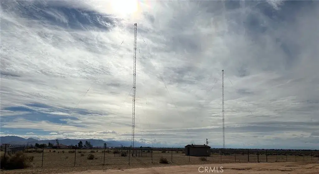 23291 Zuni, Apple Valley, CA 92307 - Image #1