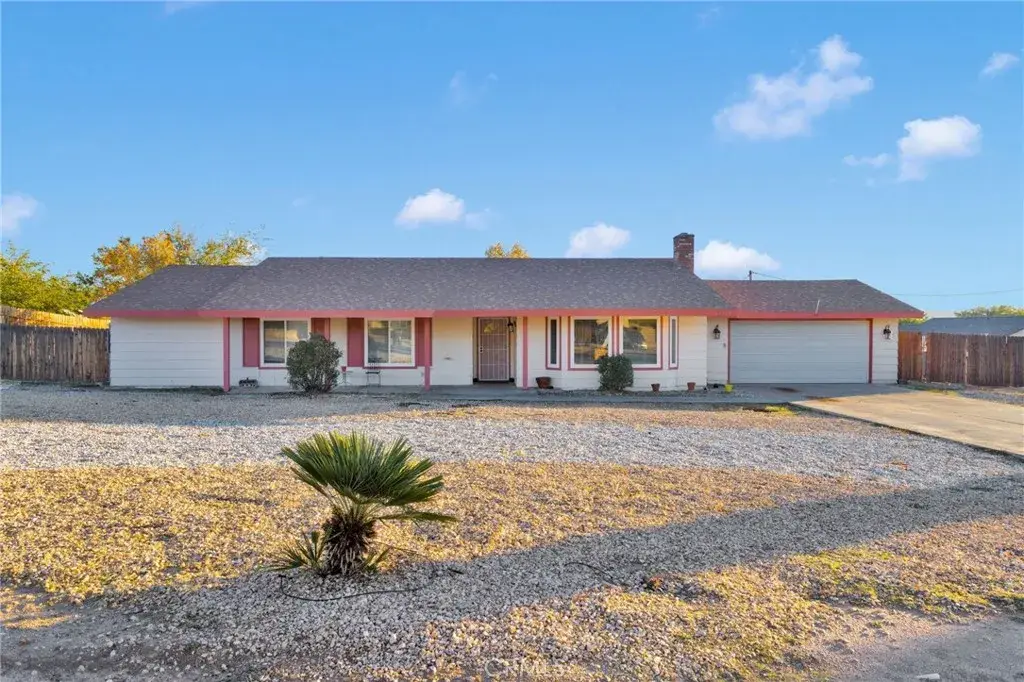 13167 Olathe Road, Apple Valley, CA 92308 - Image #1